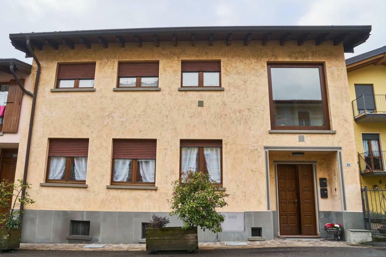 Appartamento Clivo Solto Collina Exteriör bild